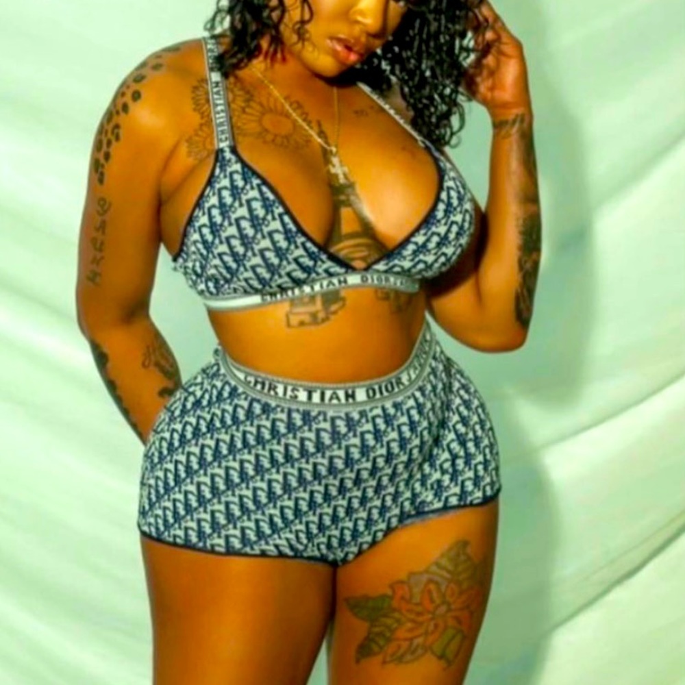 Bathing suit